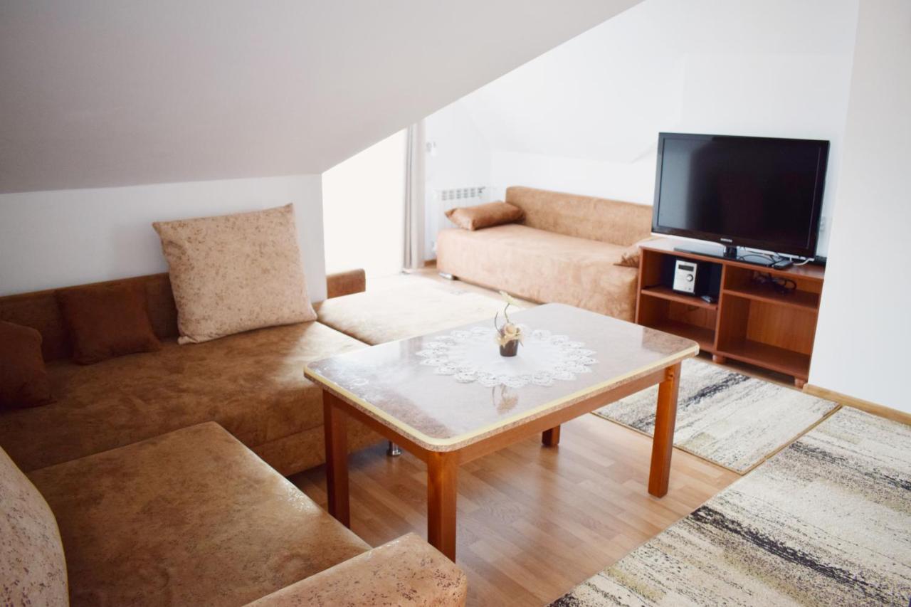 Pokoje I Apartament U Lucyny Czarna Góra Exterior foto
